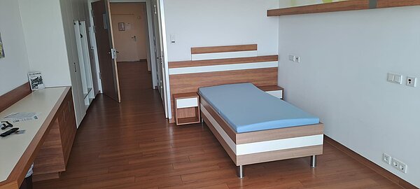 Montiertes Bett von der Tischlerei Wieskötter für ein Krankenhaus